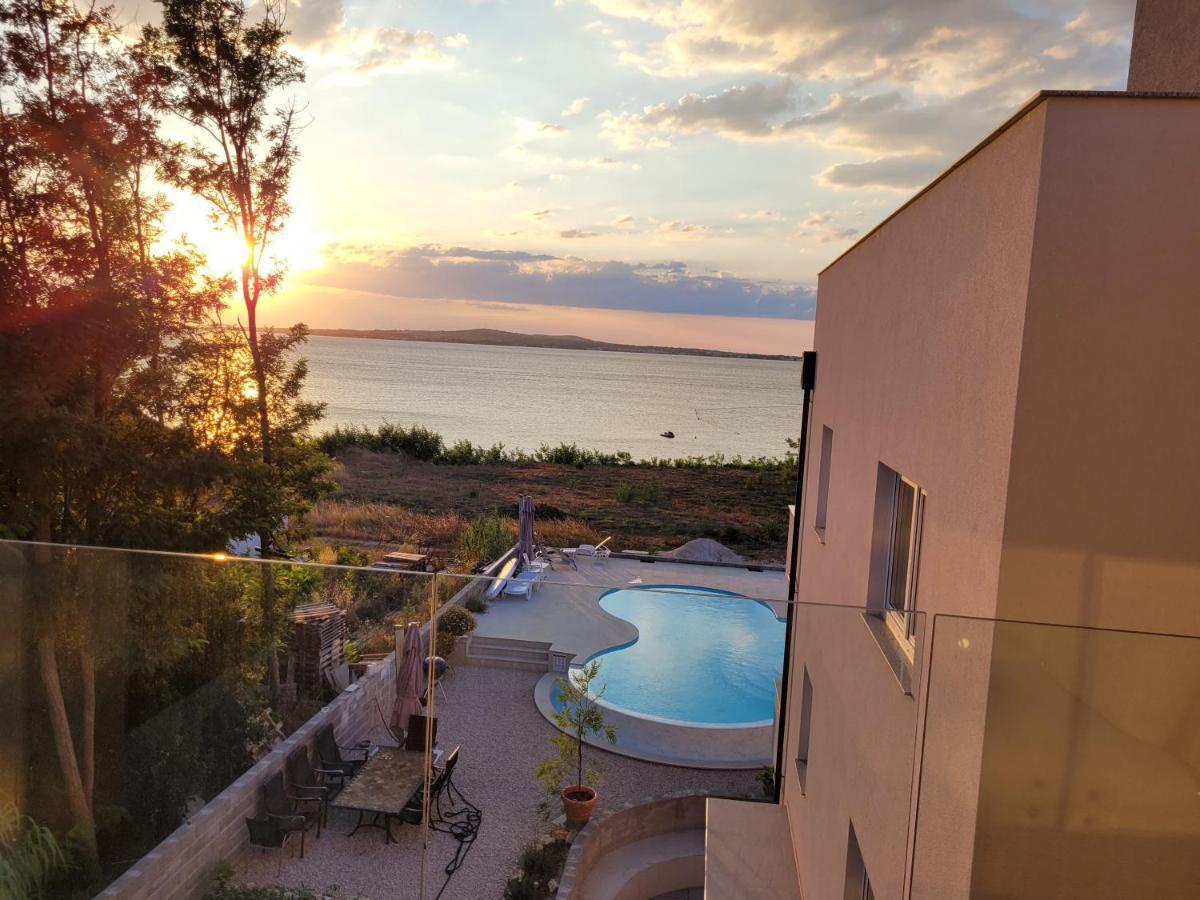 Aparthotel Dalmacija Privlaka  Bagian luar foto
