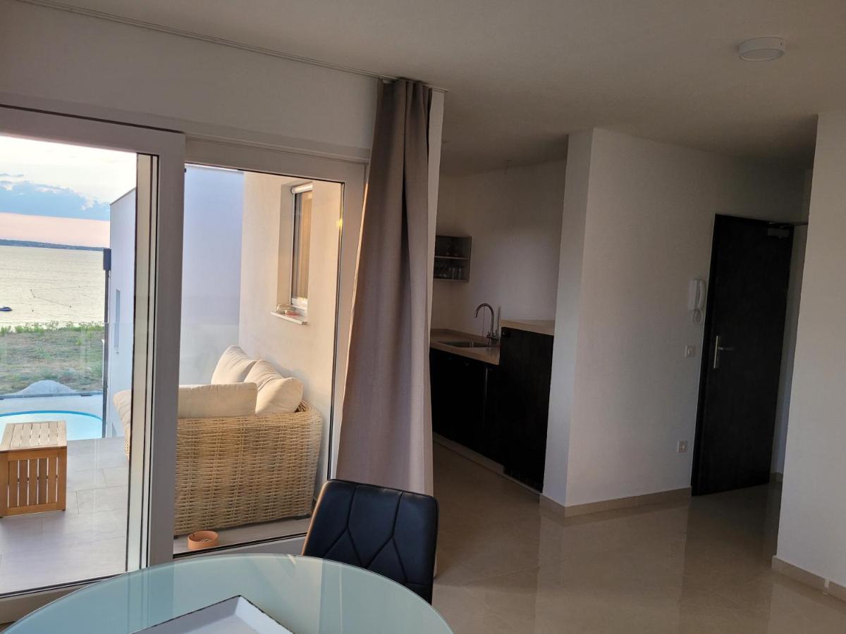 Aparthotel Dalmacija Privlaka  Bagian luar foto